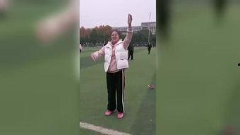 国产二人小视频,趣味横生的互动瞬间 第1张 国产二人小视频,趣味横生的互动瞬间 第1张